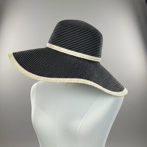Women’s Black Wide-Brim Woven Sun Hat Ivory Trim Serra  Adjustable Like New